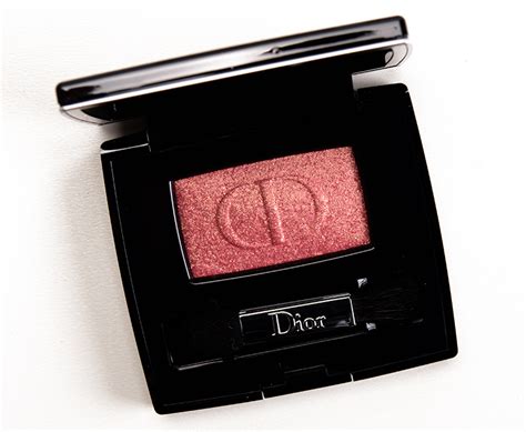 Review & Swatches: Dior Diorshow Fusion Mono Eyeshadows: 